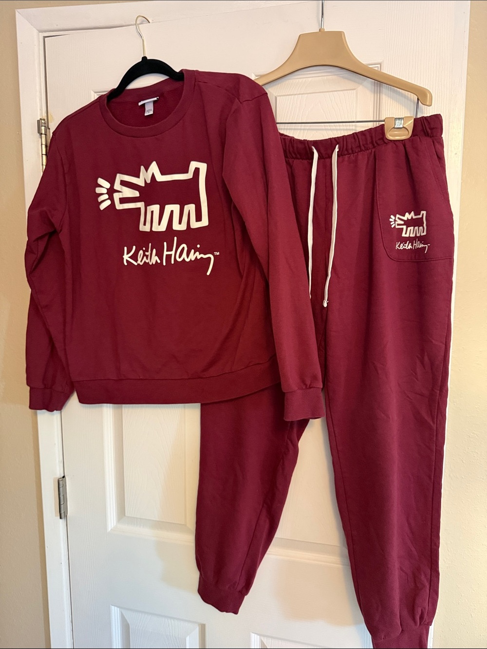 Kevin Haring Women's Maroon Graphic Sweatshirt & Jogger Pajama Set